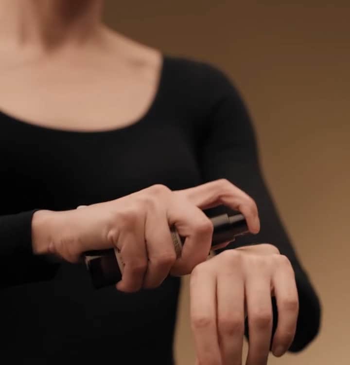 Solais Replenishing Hand Serum