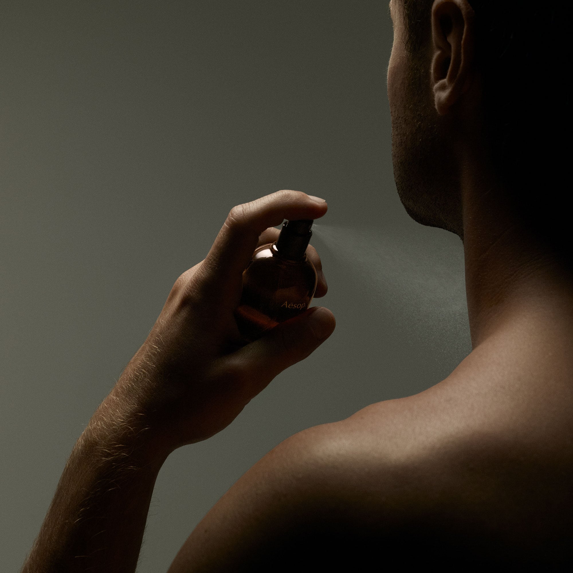 Tacit Eau de Parfum | Aesop Switzerland