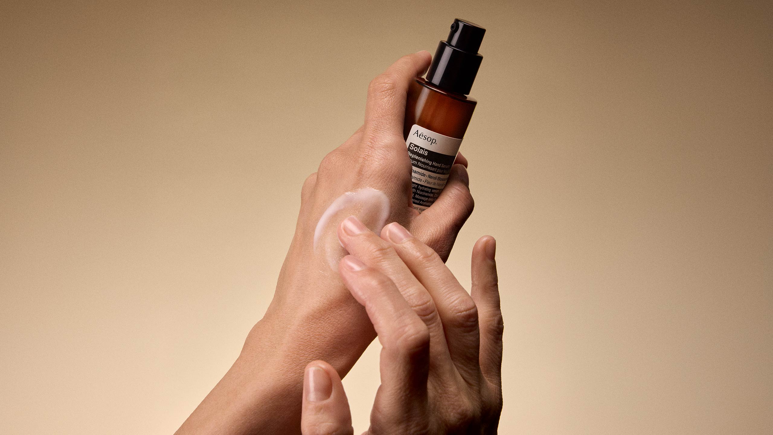 Solais Replenishing Hand Serum