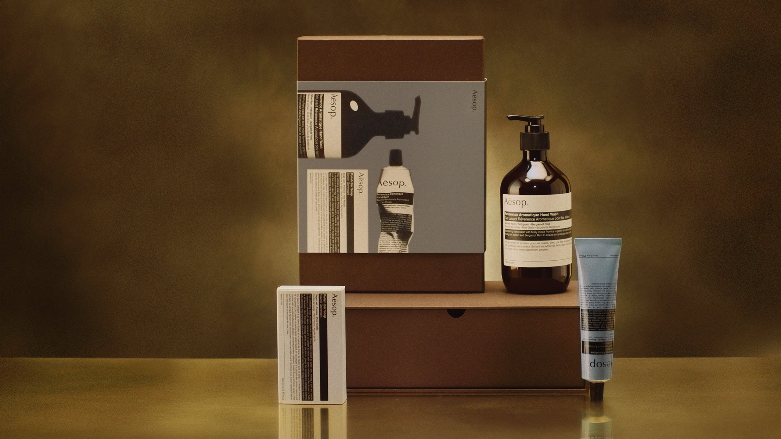 【みっこ】Aesop サンパウロ シティー キット イソップ トラベルキット サンパウロ（ポーチ入り 9点セット） AESOP